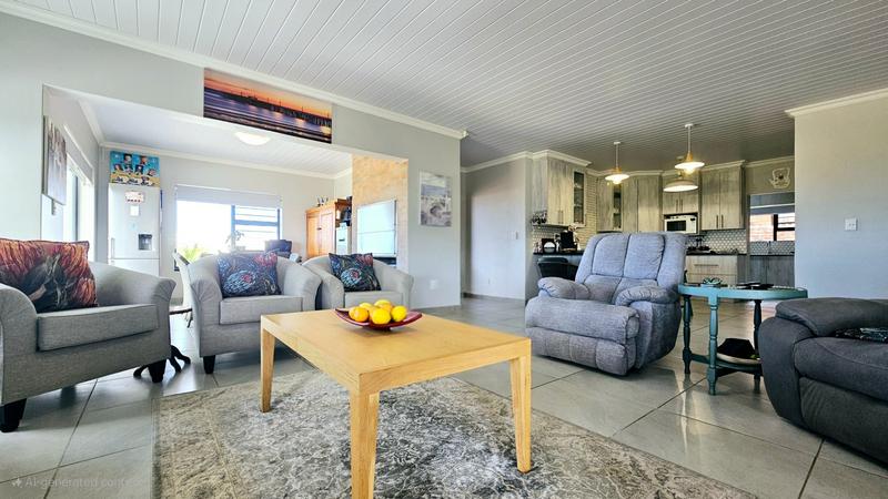 3 Bedroom Property for Sale in Dana Bay Western Cape